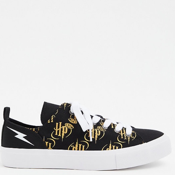 HARRY POTTER GOLDEN SNITCH BLACK CANVAS SNEAKER 13 - Picture 3 of 6